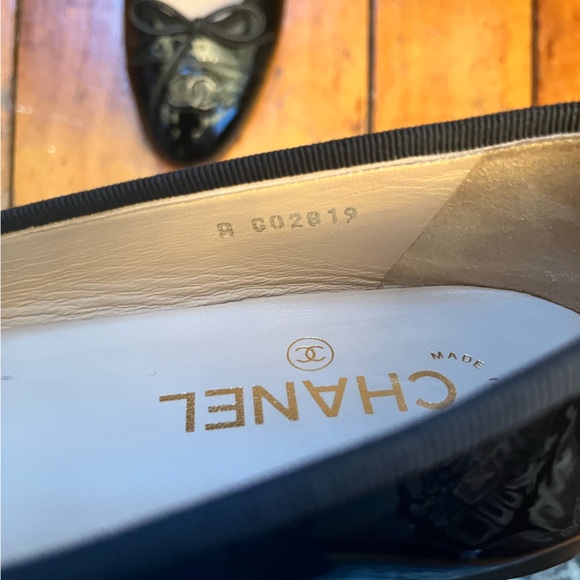 CHANEL Flats - Picture 4 of 11